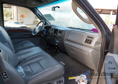 2003 Ford F-250 Lariat/Xl/Xlt z USA, uszkodzony, nr VIN 1FTNW21F33EB18716